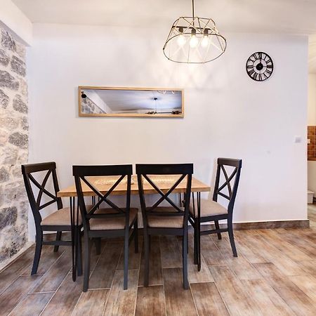 Happy Home Apartments Kotor Exterior photo