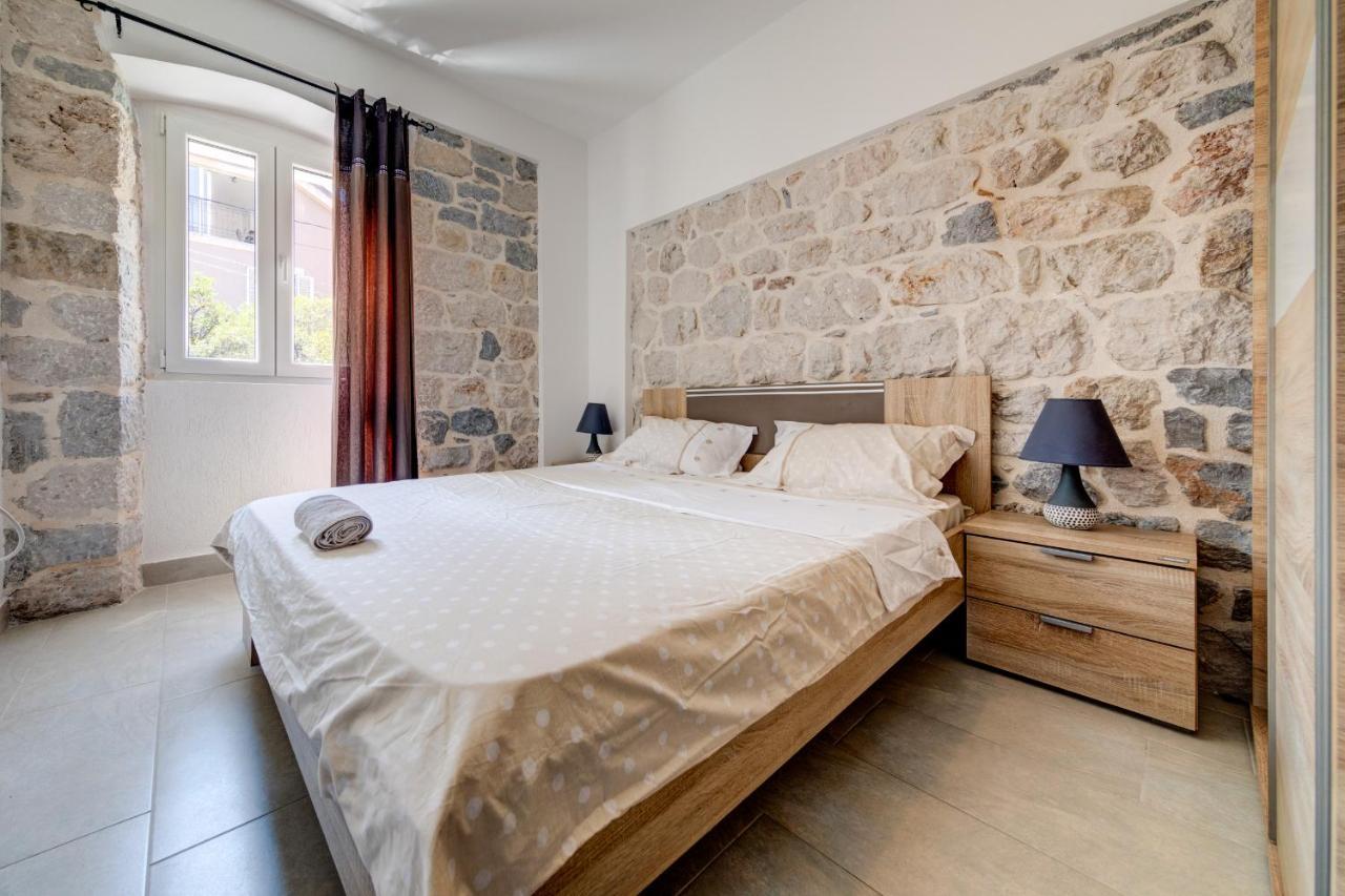 Happy Home Apartments Kotor Exterior photo